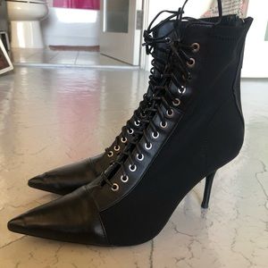 Black pointy ankle bootie with laces